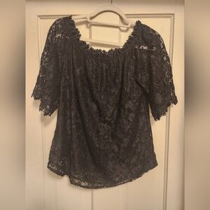 Off The Soulder Black Lace Top Sz L 🦋CUTE!🦋